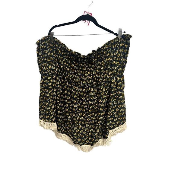 Bloomchic Strapless Top - Picture 3 of 7